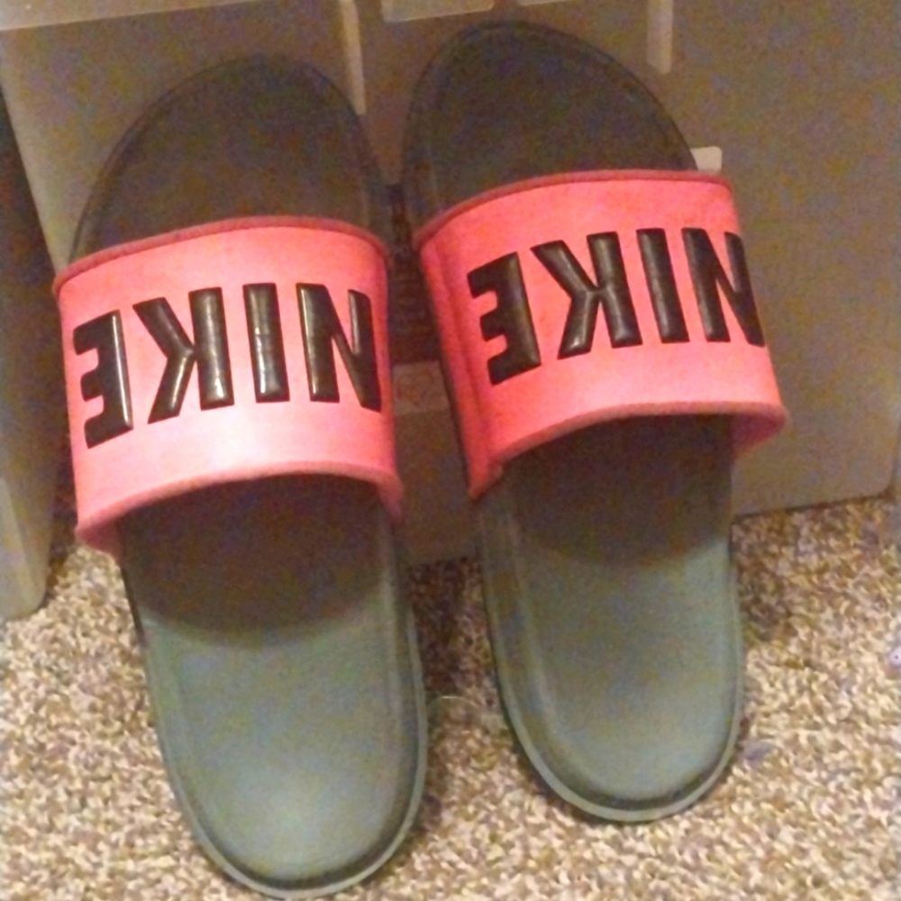 Women Nike Slides